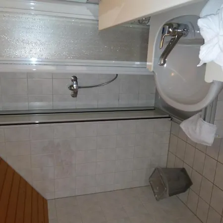 Alpenblick Ferenberg Bern 3*