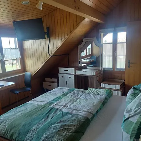 Alpenblick Ferenberg Bern بيت ضيافة